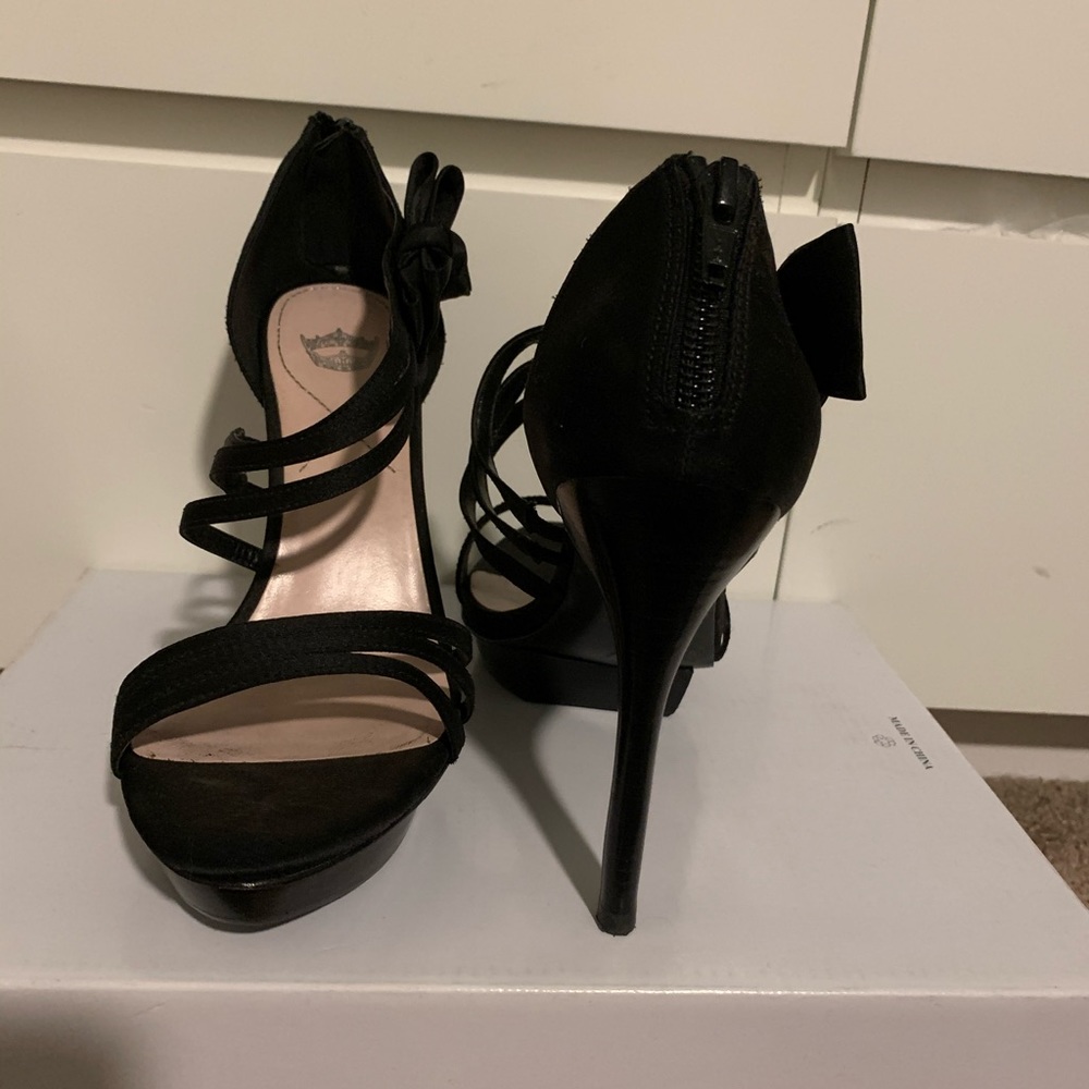 Fergalicious sexy strappy heels